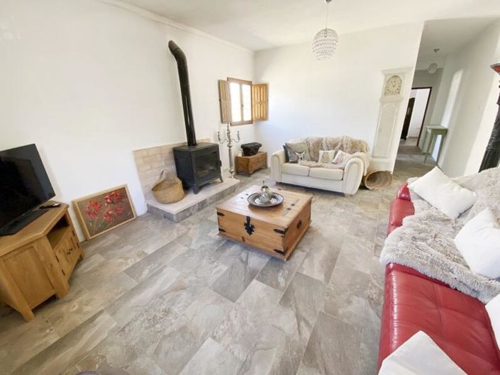 Image No.16-5 Bed Property for sale