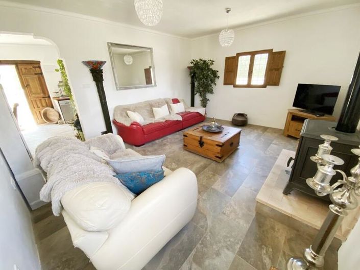 Image No.17-5 Bed Property for sale