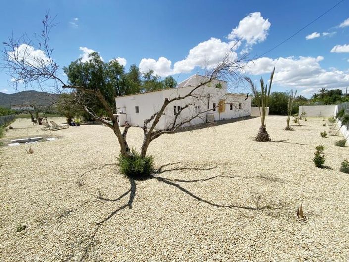 Image No.39-5 Bed Property for sale