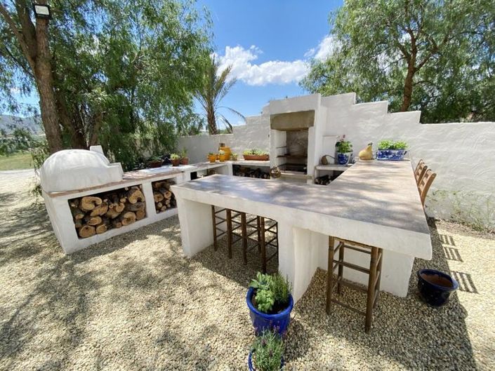 Image No.4-5 Bed Property for sale