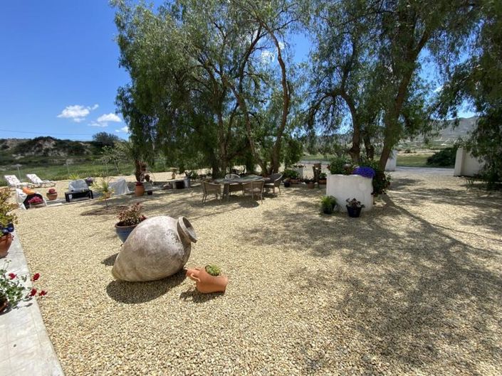 Image No.7-5 Bed Property for sale