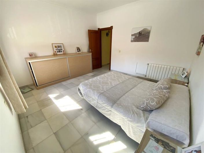 Image No.8-4 Bed Villa for sale