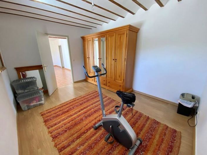 Image No.29-9 Bed Property for sale