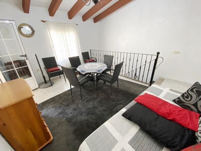 Image No.19-4 Bed Property for sale