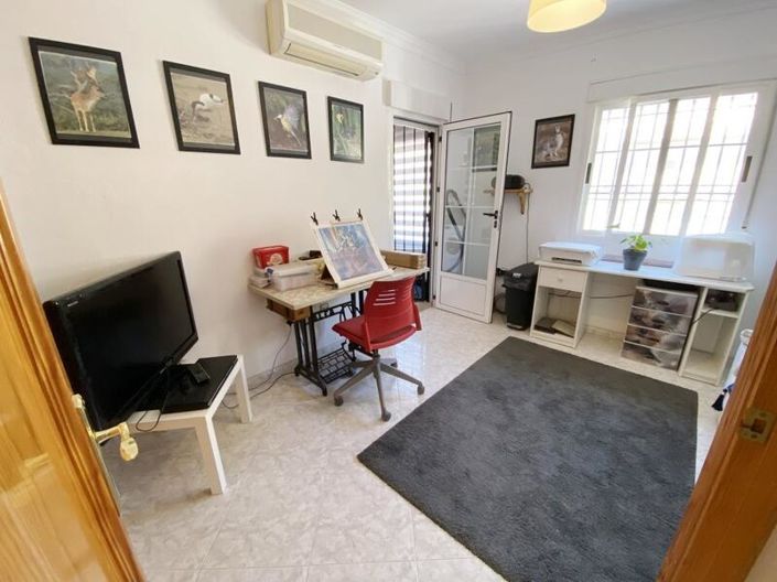 Image No.29-4 Bed Property for sale