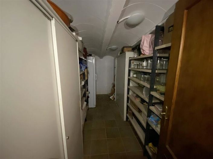 Image No.29-4 Bed Property for sale