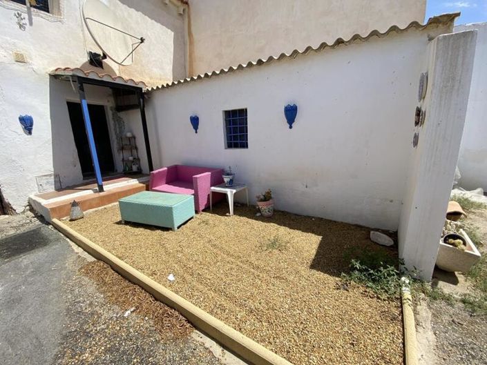 Image No.16-4 Bed Property for sale