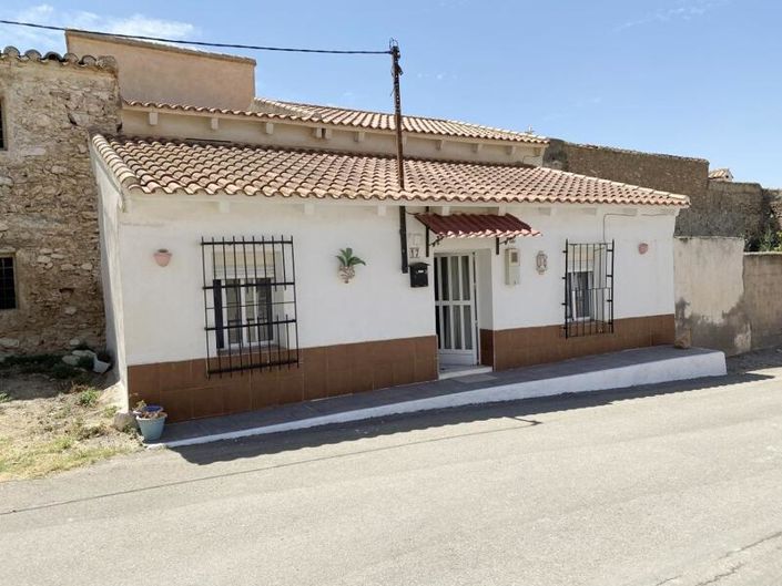 Image No.38-4 Bed Property for sale