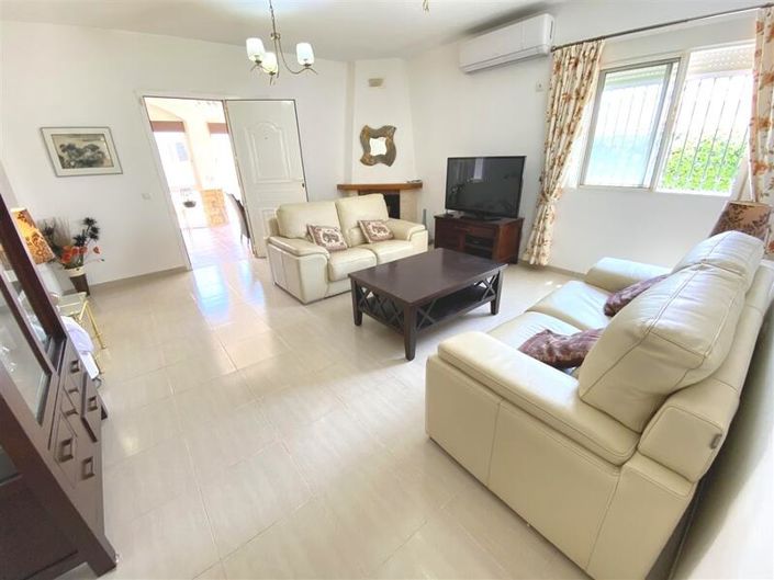 Image No.21-3 Bed Villa for sale