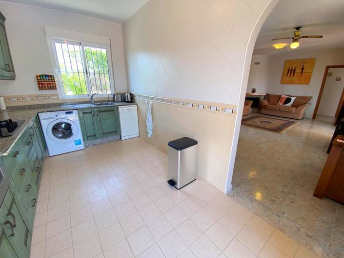 Image No.8-3 Bed Villa for sale