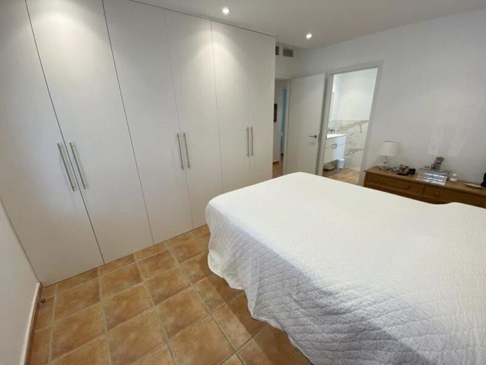 Image No.22-3 Bed Villa for sale