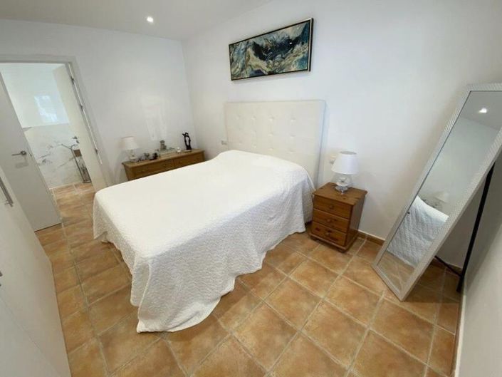 Image No.23-3 Bed Villa for sale