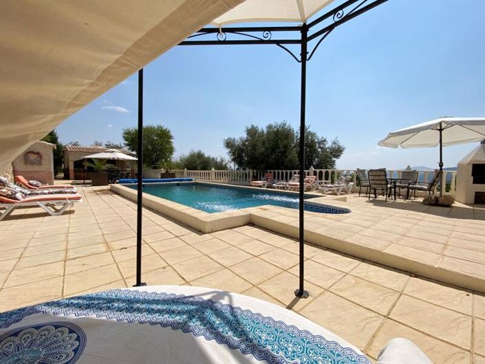 Image No.35-6 Bed Property for sale