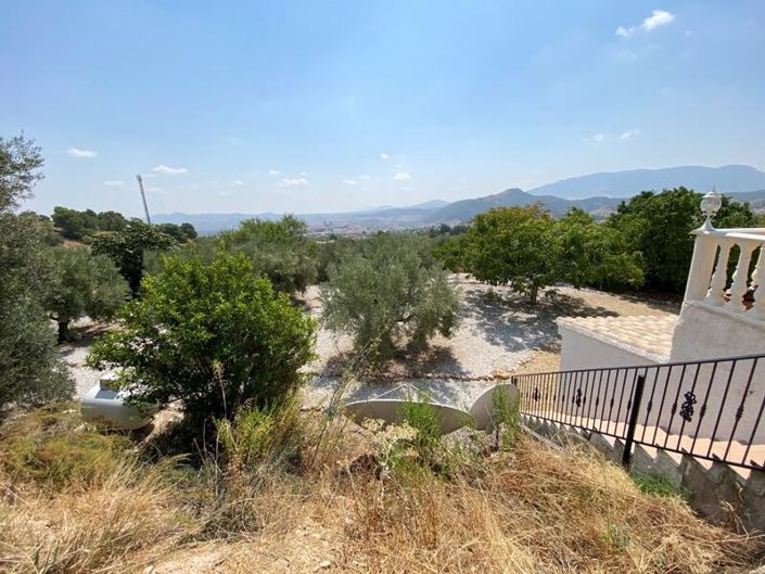 Image No.8-6 Bed Property for sale