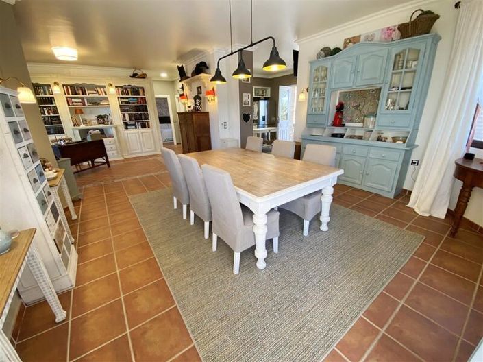 Image No.15-2 Bed Villa for sale