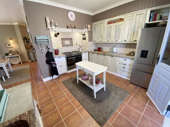 Image No.18-2 Bed Villa for sale