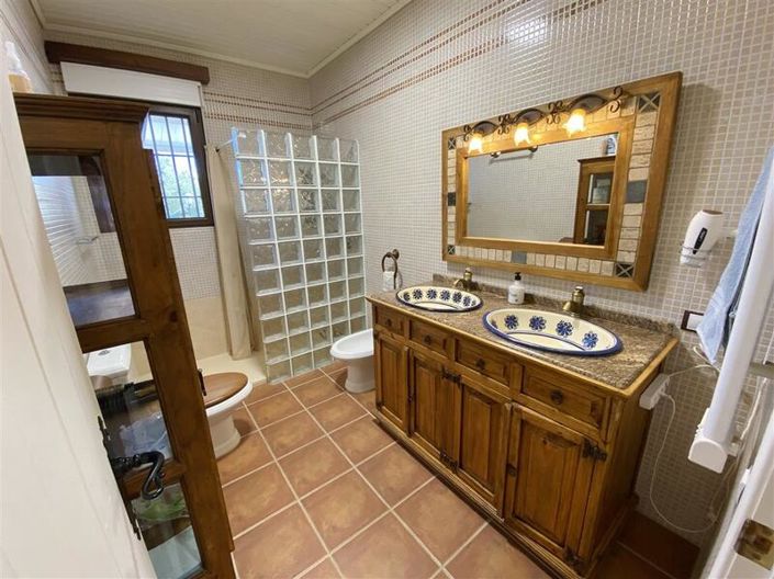 Image No.29-2 Bed Villa for sale