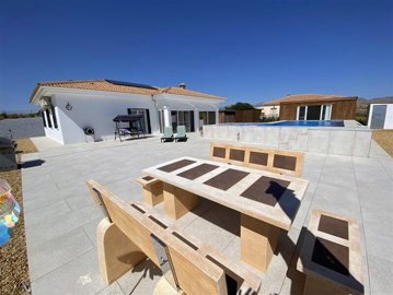 4 Bed Villa for sale