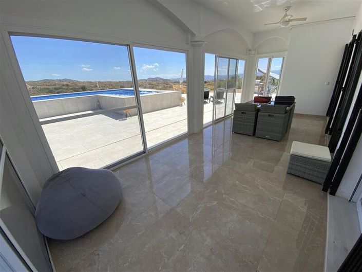 Image No.11-4 Bed Villa for sale