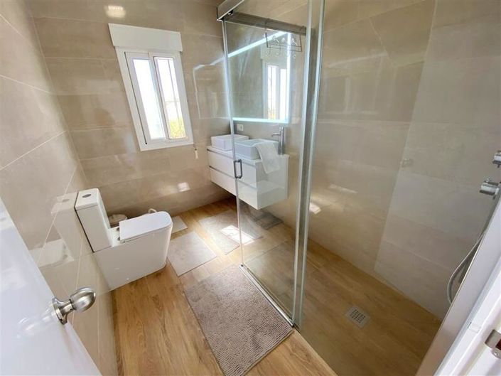 Image No.24-4 Bed Villa for sale