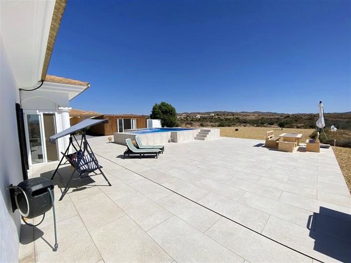 Image No.32-4 Bed Villa for sale