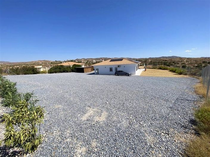 Image No.40-4 Bed Villa for sale