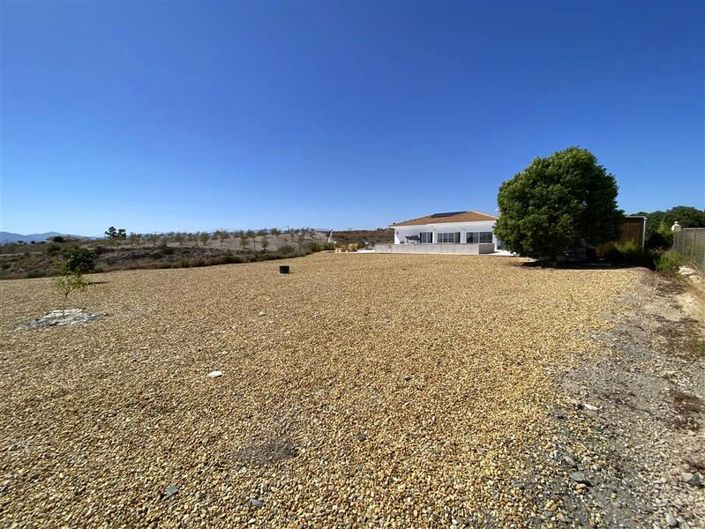 Image No.6-4 Bed Villa for sale