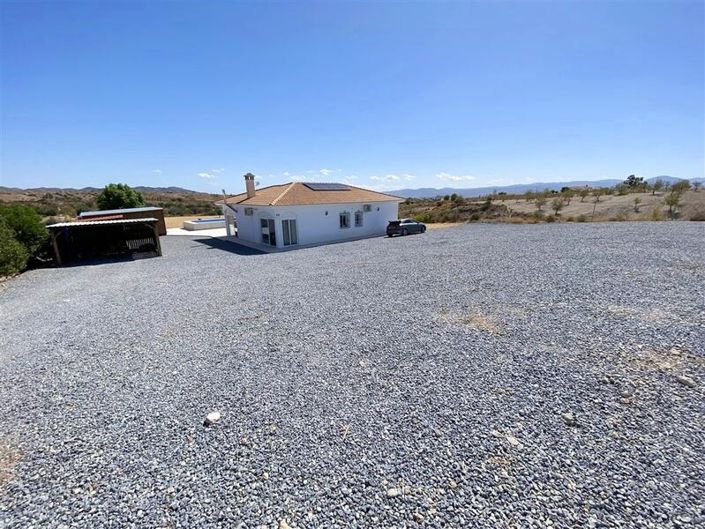 Image No.7-4 Bed Villa for sale