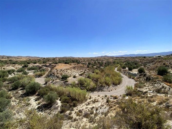 Image No.8-4 Bed Villa for sale