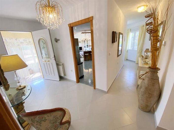 Image No.15-3 Bed Villa for sale