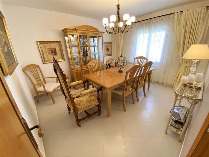 Image No.25-3 Bed Villa for sale