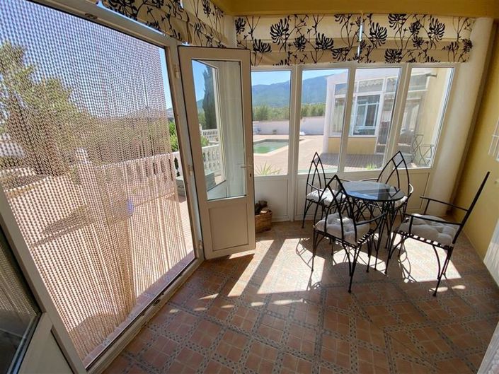 Image No.27-3 Bed Villa for sale