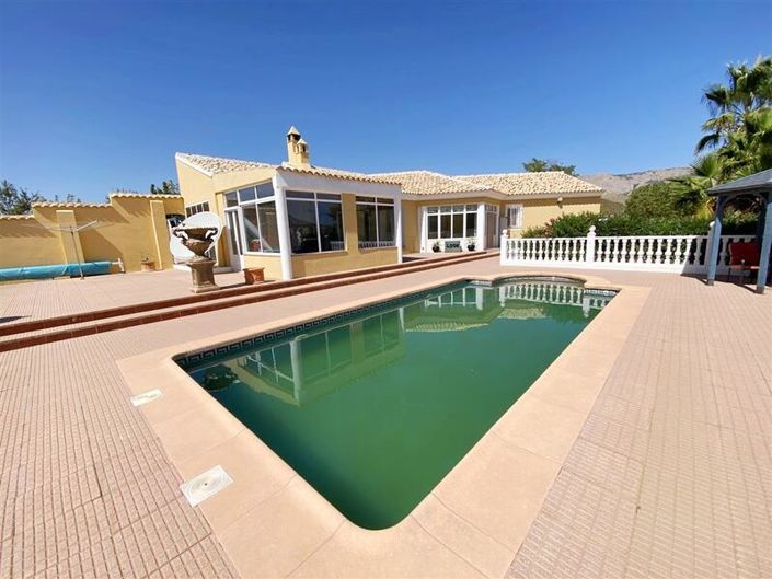 Image No.37-3 Bed Villa for sale