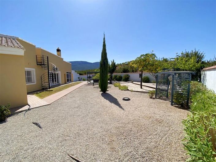 Image No.6-3 Bed Villa for sale