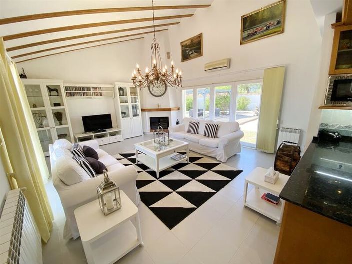 Image No.8-3 Bed Villa for sale