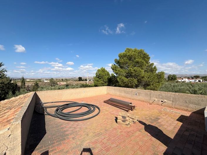 Image No.28-2 Bed Property for sale