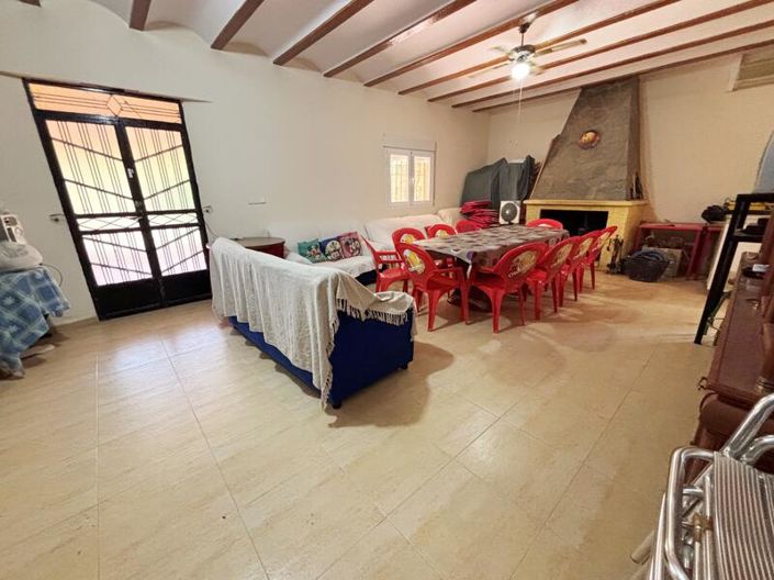 Image No.9-2 Bed Property for sale