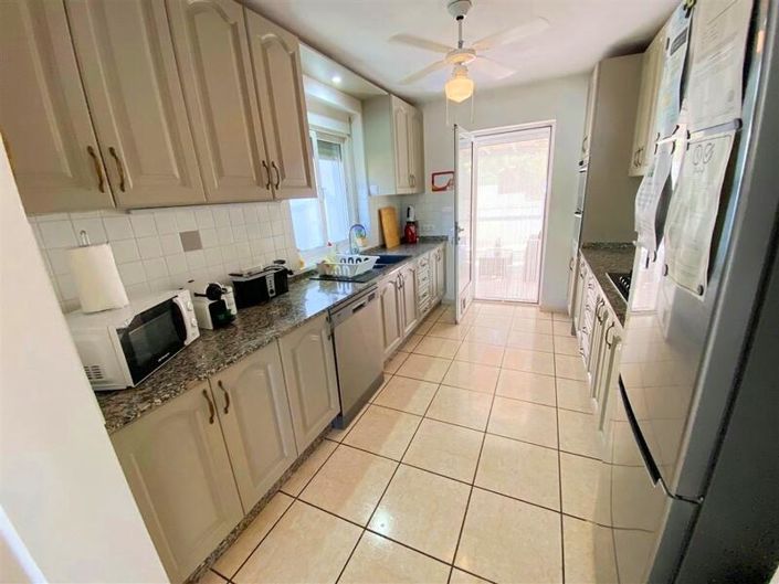 Image No.14-4 Bed Villa for sale