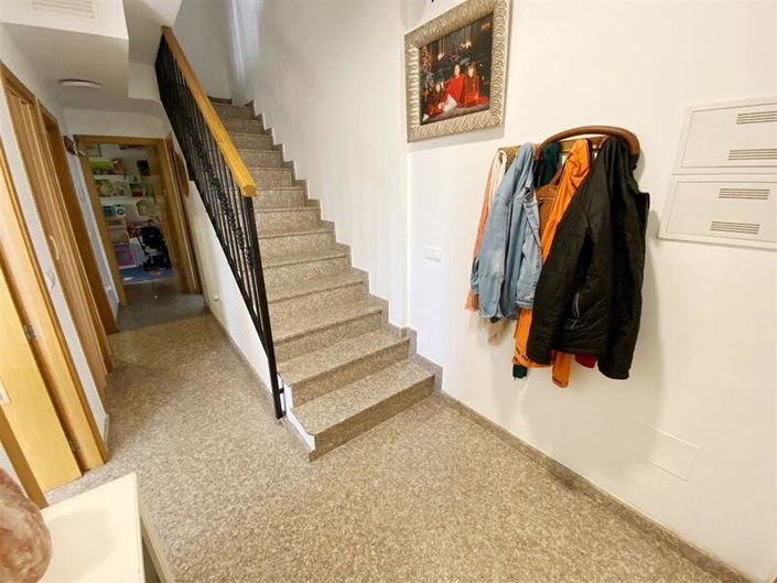 Image No.10-4 Bed Duplex for sale