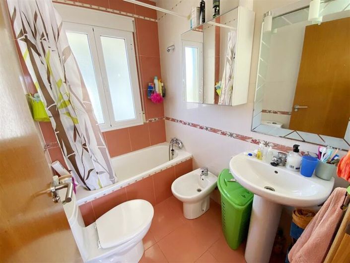 Image No.21-4 Bed Duplex for sale