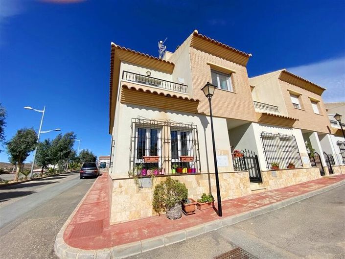 Image No.27-4 Bed Duplex for sale