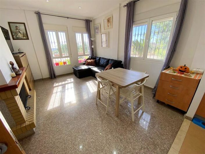 Image No.4-4 Bed Duplex for sale