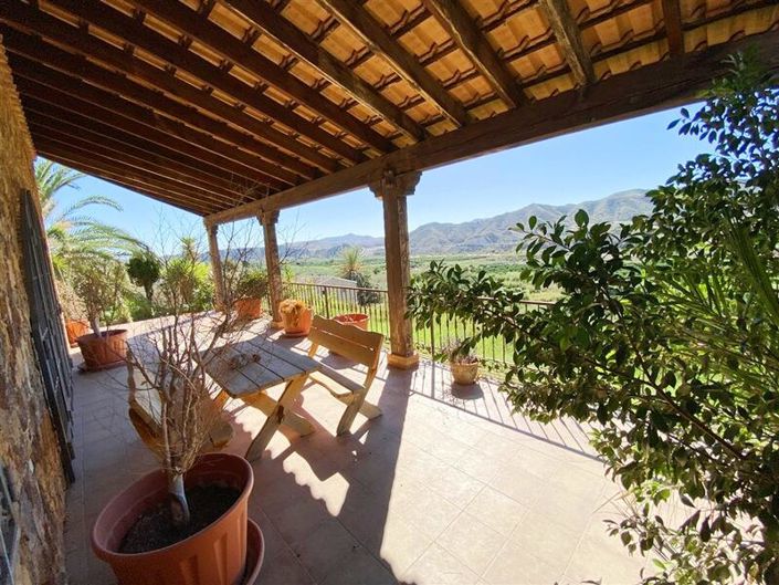 Image No.2-4 Bed Villa for sale