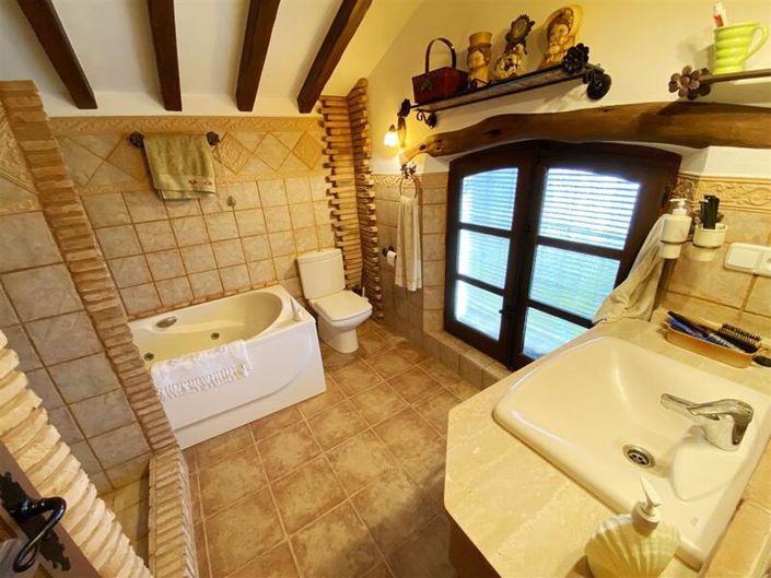 Image No.15-4 Bed Villa for sale