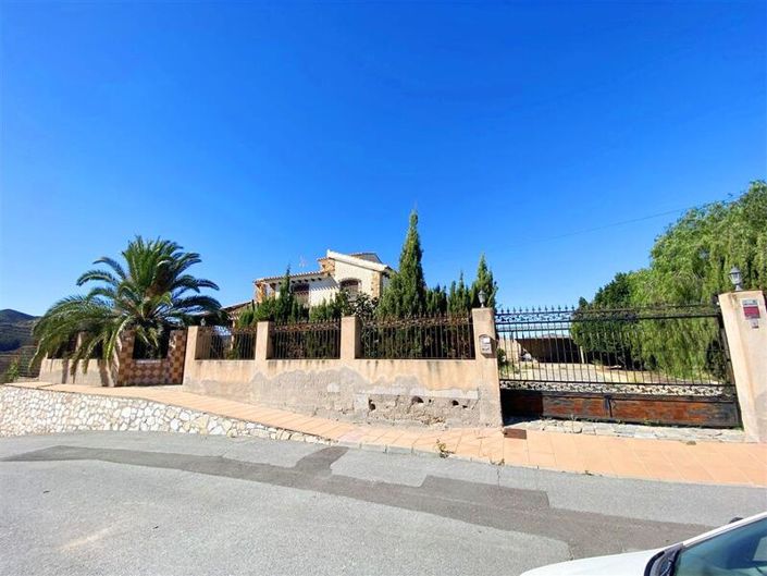 Image No.40-4 Bed Villa for sale