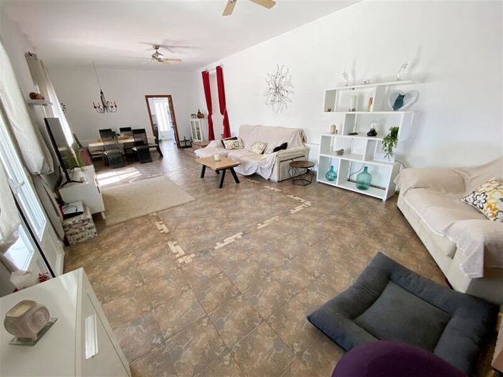 Image No.12-4 Bed Villa for sale