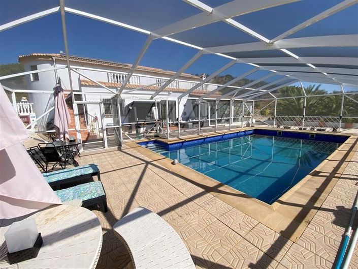 Image No.6-4 Bed Villa for sale