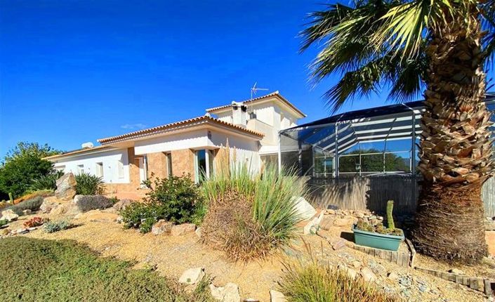 Image No.28-3 Bed Villa for sale