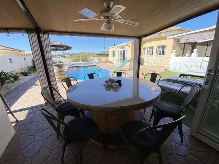 Image No.11-3 Bed Villa for sale