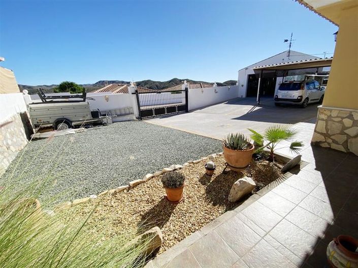 Image No.33-3 Bed Villa for sale